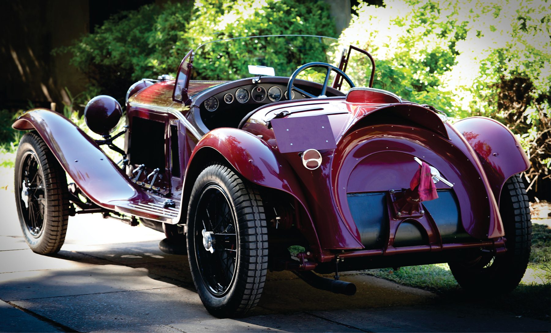 Alfa Romeo 8C von hinten, Schwung der Kotflügel